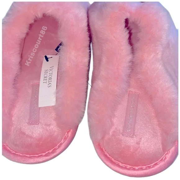 VS Passion Pink Robe &amp; Slippers NEW WITH TAGS