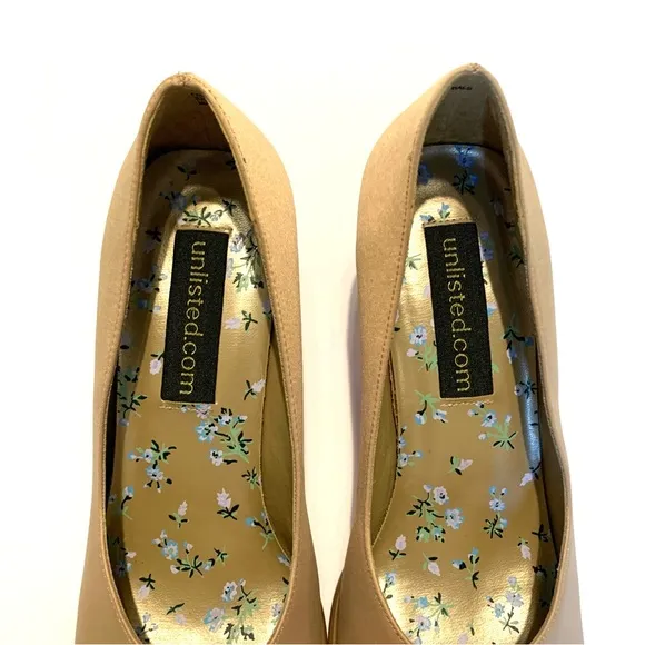 VTG 90s/Y2K NEW UNLISTED GOLD TAUPE SATIN SQUARE TOE CHUNKY HEEL PINK BOTTOM 7.5