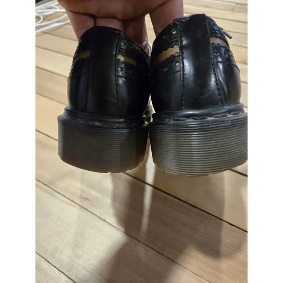 Vtg Doc Martens Platform Shoes Wing Tip Brogue Womens US 6 Y2K Chunky England