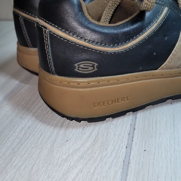 Vtg Y2K Chunky Skechers Men's Black and Tan Leather Shoes Size 9.5 Preppy