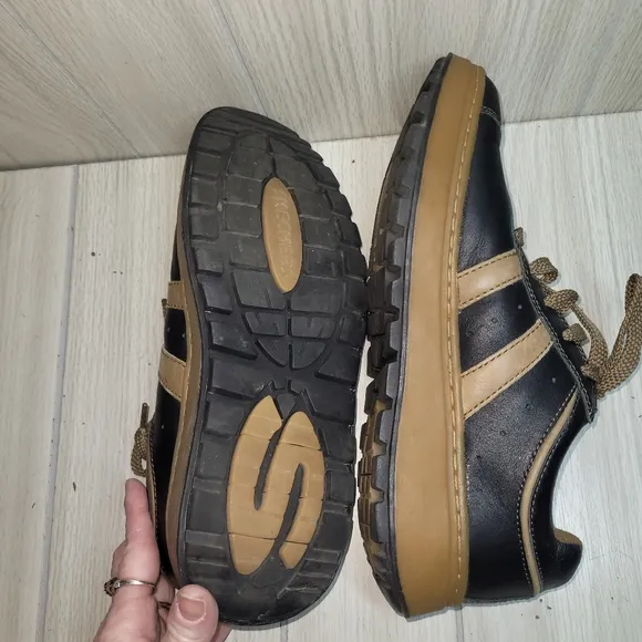 Vtg Y2K Chunky Skechers Men's Black and Tan Leather Shoes Size 9.5 Preppy