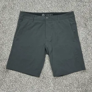 Vuori Meta Shorts Mens 30 Chino Charcoal Gray 9&quot; Inseam Athleisure Gym Workout