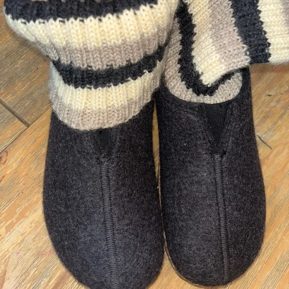 Warm Black and Cream Slippers with Knit Cuff