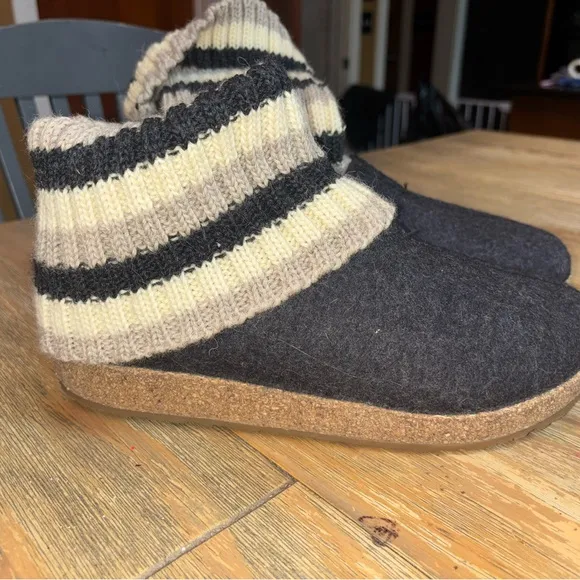Warm Black and Cream Slippers with Knit Cuff