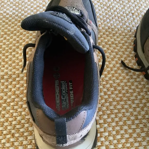 Waterproof work shoes Skechers Men’s waterproof construction safety toe size 8