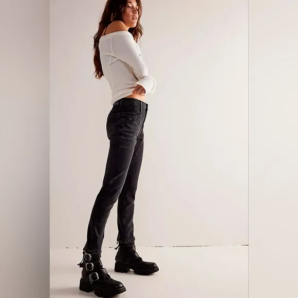 We The Free Mid Rise Slim Black Chevron Jean - Size 24 - NWT
