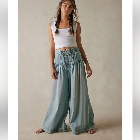 We The Free People Forget Me Knot Pull-On Pleated Yoke Wide Leg Jeans S
