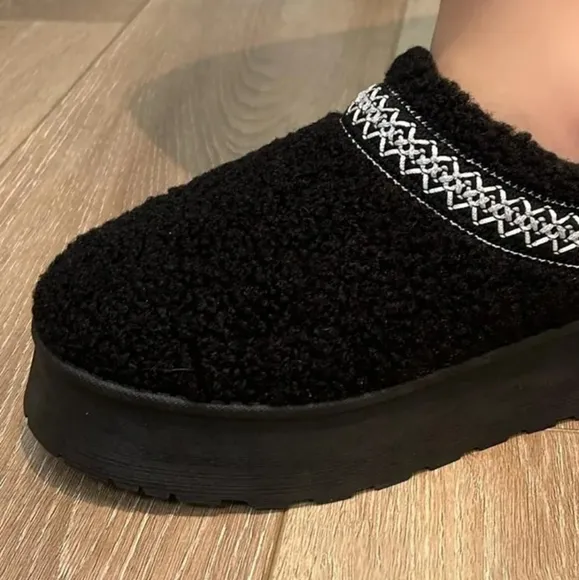 Wild Diva Platform Sherpa Slippers Tazz Embroidered Slip-on Boots Boho Shoes