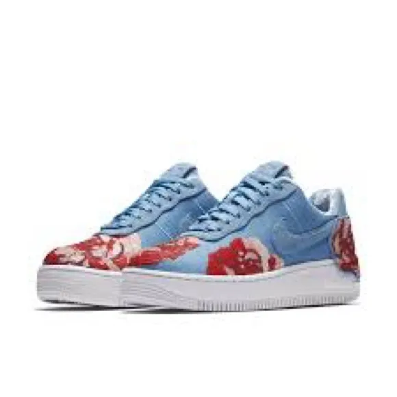 WMNS AIR FORCE 1 UPSTEPELEVATED EXCELLENCE EUC December Sky