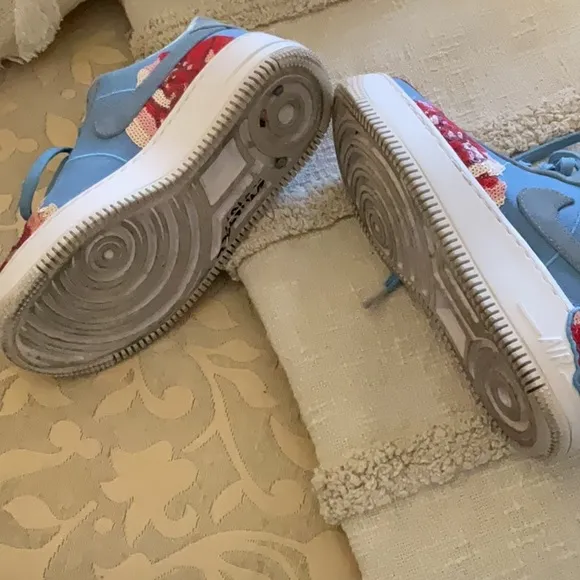 WMNS AIR FORCE 1 UPSTEPELEVATED EXCELLENCE EUC December Sky