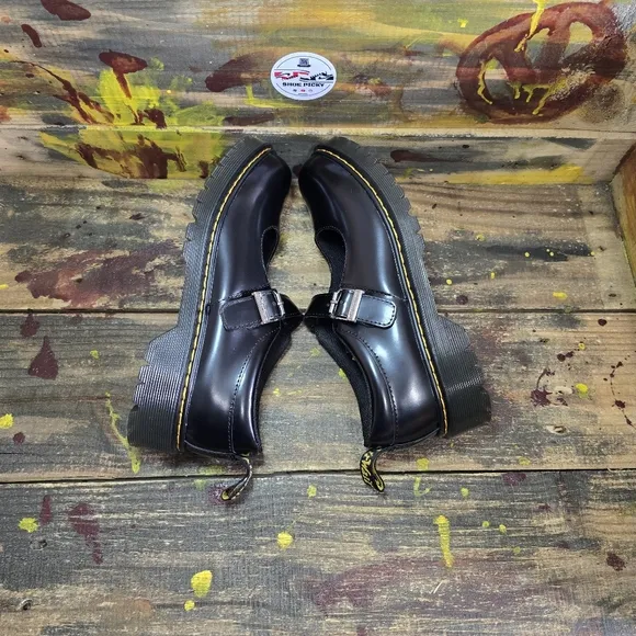 Women Dr Martens‎ Polley Women Slip resistant patent leather shoes sz 7 New