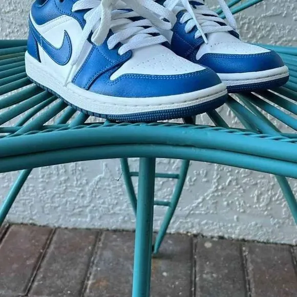 Women's Air Jordan low Size 6W Marina Blue 2022 DC0774-114 GREAT CONDITION