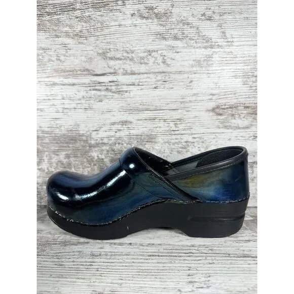 Women's Dansko Professional Iridescent Black Patent Leather Clogs Sz EUR 37/US 7