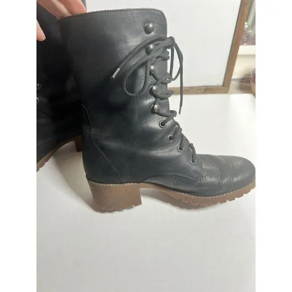 Women’s J Crew Mid Calf Lace Up Black Leather Lug Sole Boots 6