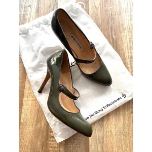 Womens Manohlo Blahnik Patent Leather Green Campy Mary Jane Heels sz 38 Designer