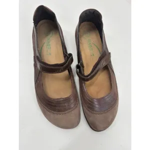 Women's Naot Mary Jane Shoes Size 39 (8.5-9) Brown Taupe