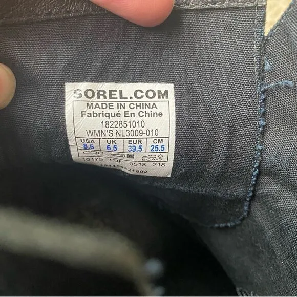 Women's Sorel Black Phoenix Moto Boots Size 8.5 Black Waterproof leather buckle