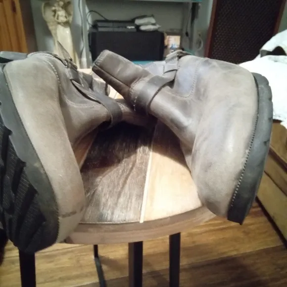 Women's Teva De La Vina Waterproof Leather Ankle Boots Size 11 Gray Nubuck