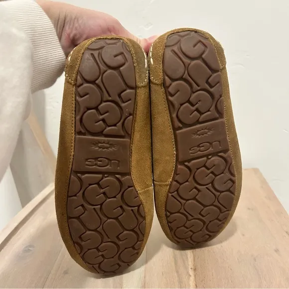 Women's UGG W Ansley Slippers Chestnut Size 7