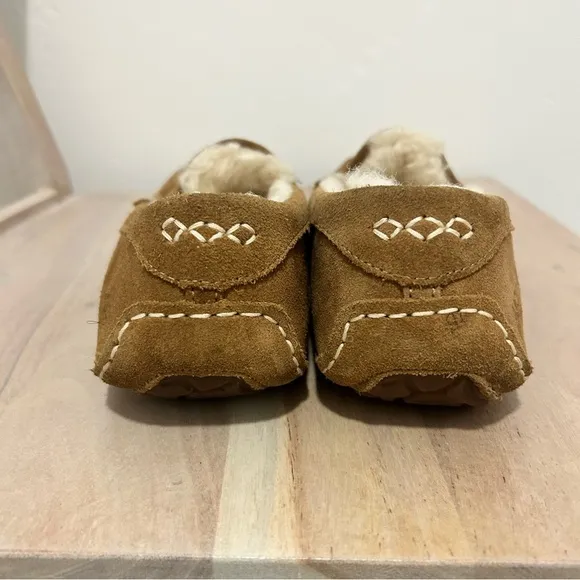 Women's UGG W Ansley Slippers Chestnut Size 7