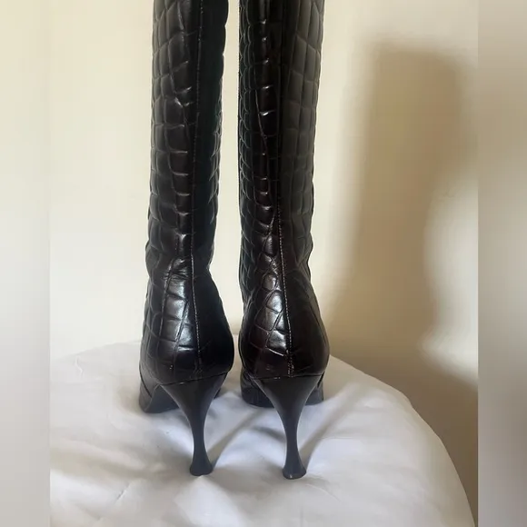 Women’s Via Spiga brown leather croc embossed mid calf pointy toe boots size 8.5