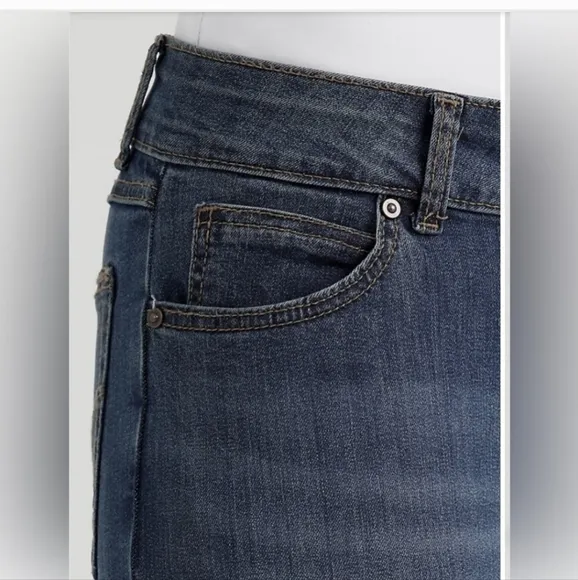 Wranglers WOMENs MID-RISE BOOTCUT JEANs size 28/5x36 brand new‎