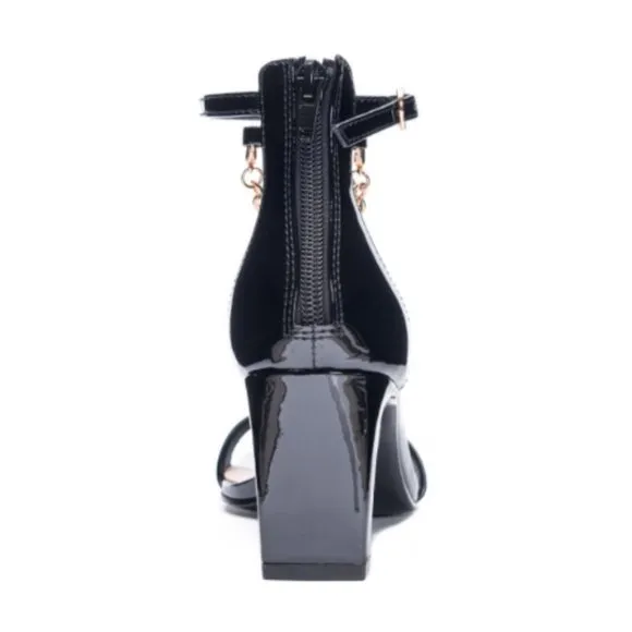 Yara Patent Sandal