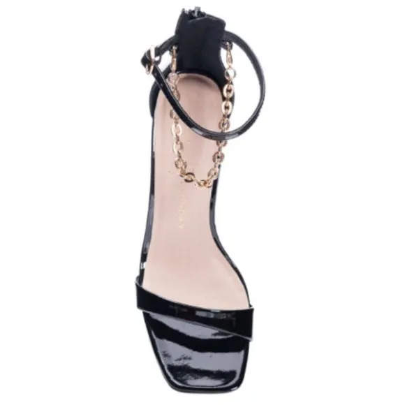 Yara Patent Sandal