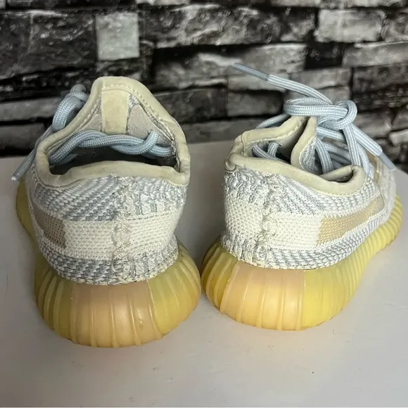 Yeezy Boost 350 V2 Lundmark Kids size 11.5