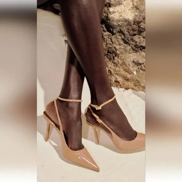 ZARA PATENT EFFECT HEELED SLINGBACKS.